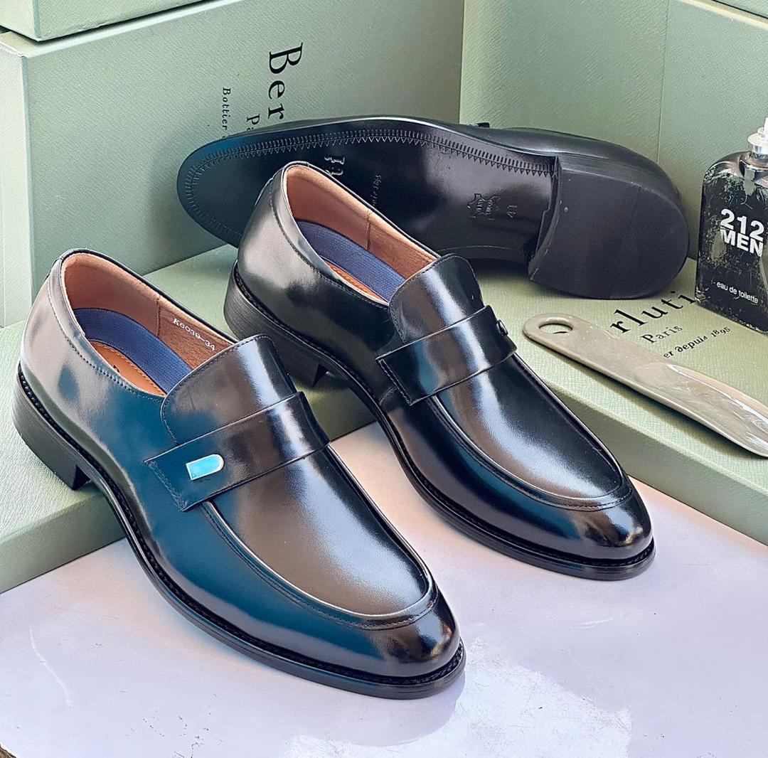 Men Shoes Photo 4